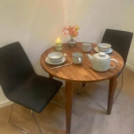 Goodnight Lovely In Centre-private-quiet-luxurious