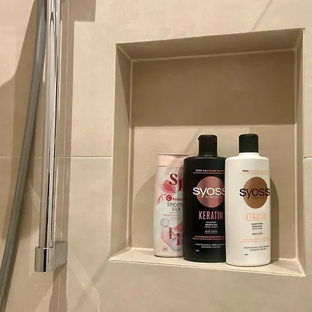 Goodnight Lovely In Centre-private-quiet-luxurious