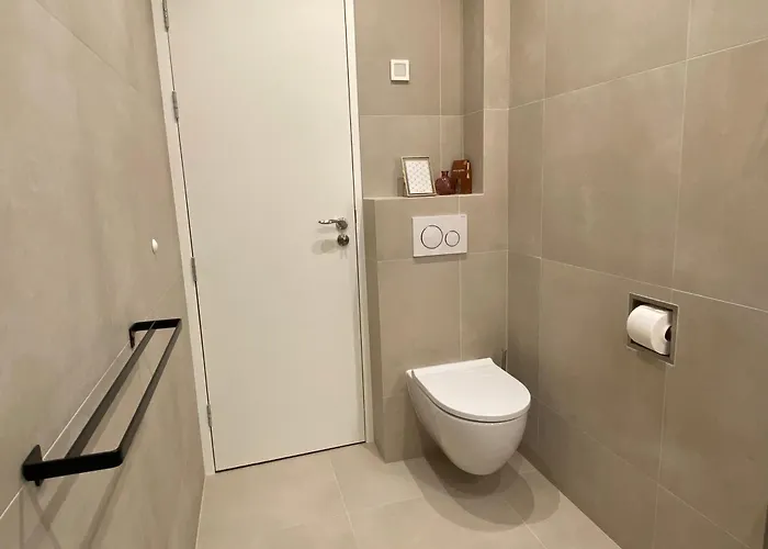 Goodnight Lovely In Centre-private-quiet-luxurious