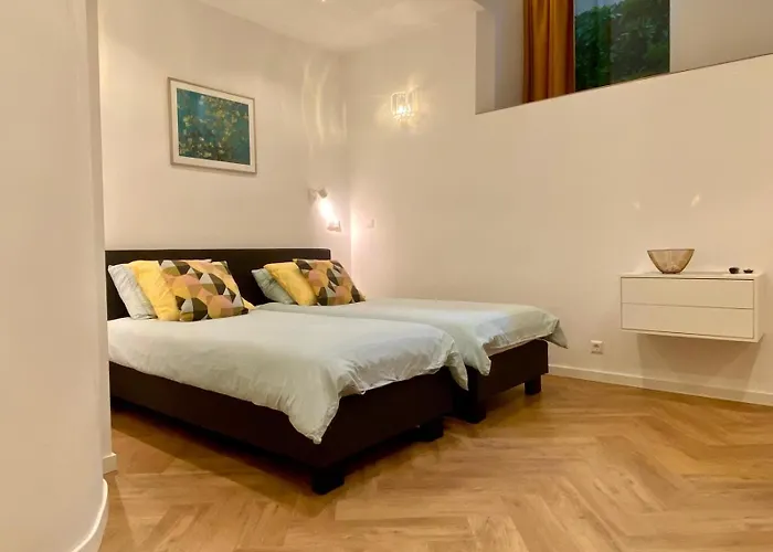 Bed & Breakfast Goodnight Lovely In Centre-private-quiet-luxurious