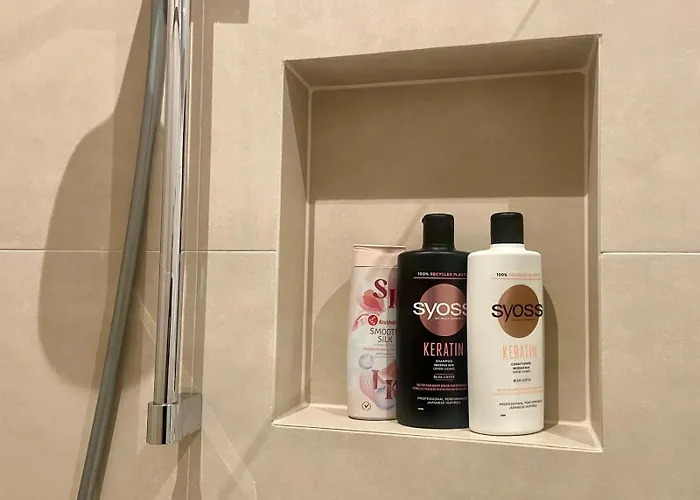 Goodnight Lovely In Centre-private-quiet-luxurious