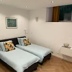 فندق مبيت وإفطار Goodnight Lovely In Centre-private-quiet-luxurious 4*