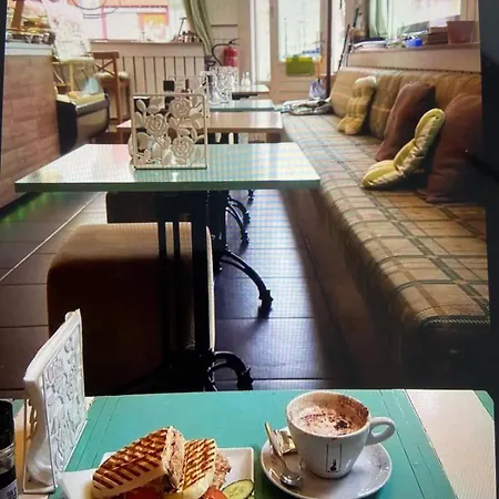 Nocleg ze śniadaniem Goodnight Lovely In Centre-private-quiet-luxurious 4*