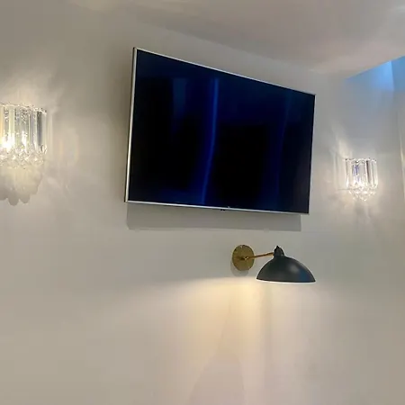 Nocleg ze śniadaniem Goodnight Lovely In Centre-private-quiet-luxurious 4*